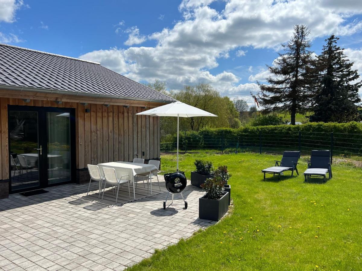 Ferienhaus Auszeit Mit Sauna Schwarz Екстериор снимка