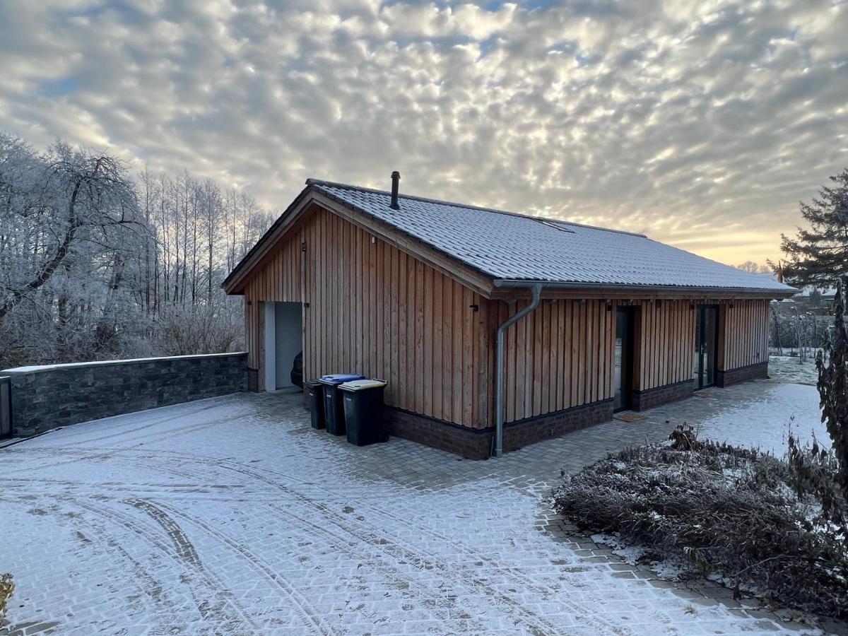 Ferienhaus Auszeit Mit Sauna Schwarz Екстериор снимка