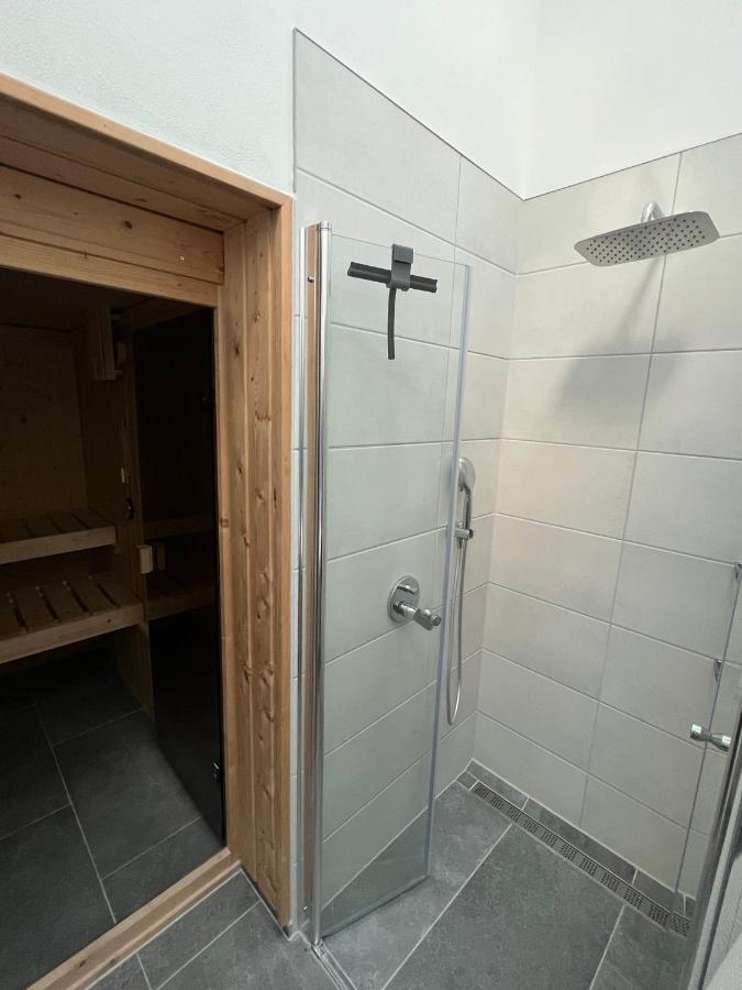Ferienhaus Auszeit Mit Sauna Schwarz Екстериор снимка