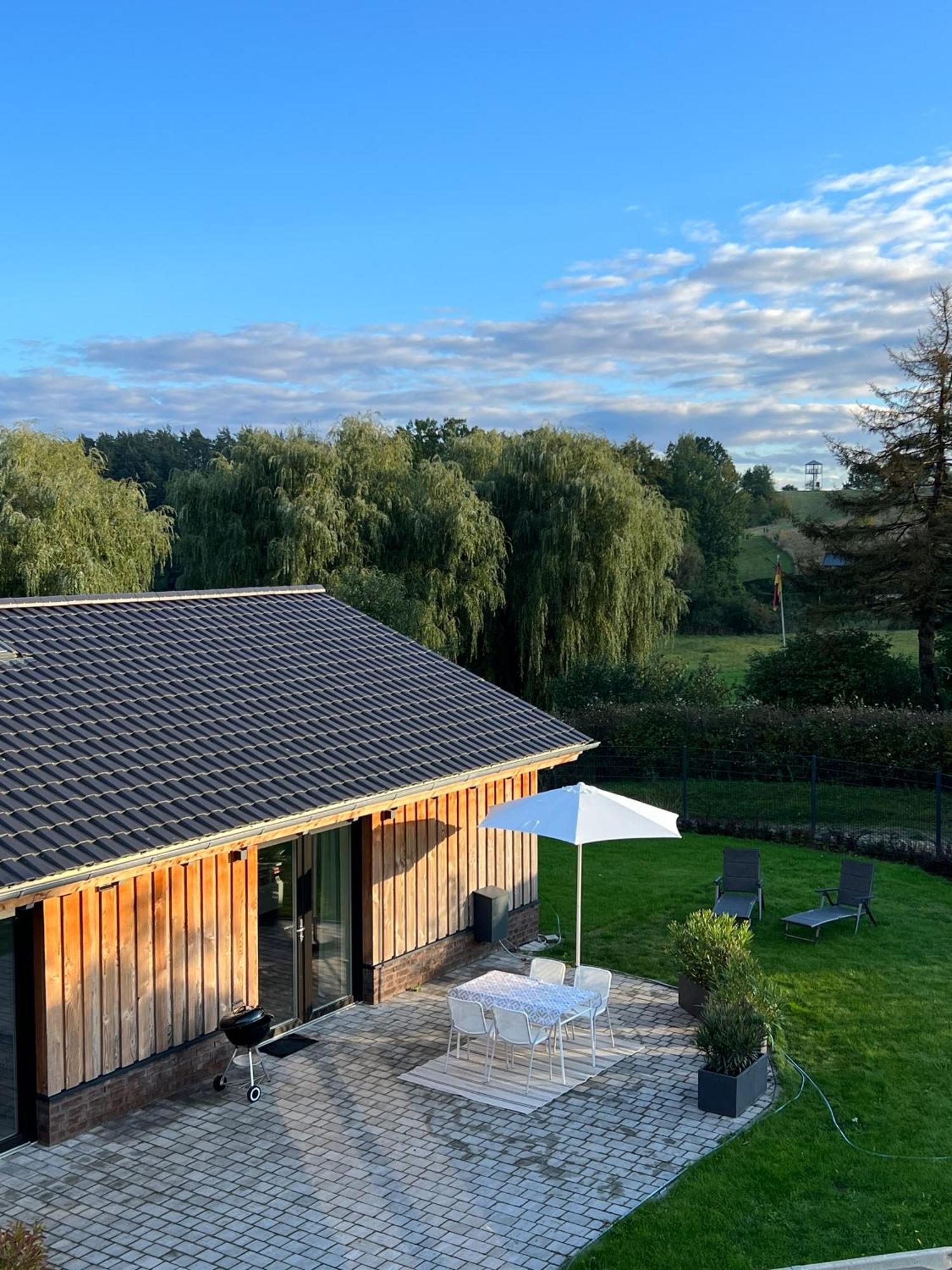 Ferienhaus Auszeit Mit Sauna Schwarz Екстериор снимка
